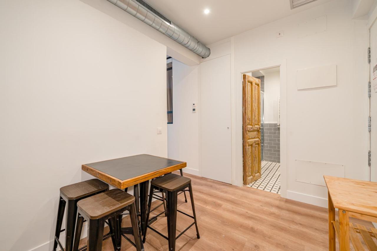 The Barn Apartment Madrid Bagian luar foto